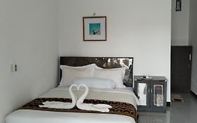 Azka Homestay